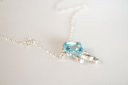 Ánima. Collar de Topacio Azul