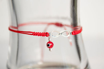 Talismán. Pulsera con dije de plata .925