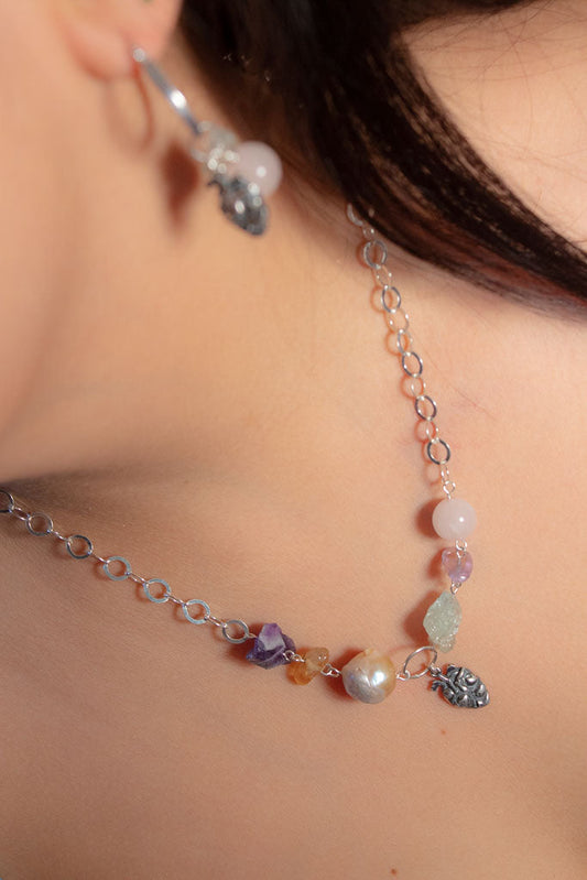 Aurora. Collar de plata .925 con perla, amatista, cuarzo rosa, citrino, aguamarina y dije de corazón