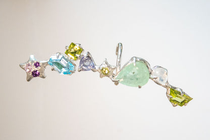 Celebración. Arete con gemas