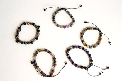Fuerza y Protección. Pulsera con turmalina negra, hematita y ojo de tigre.