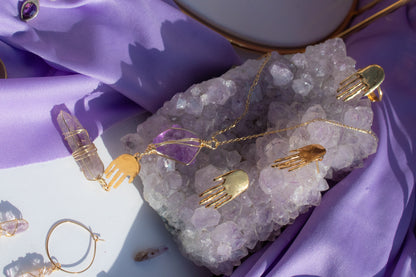 La protectora. Collar de mano y amatista