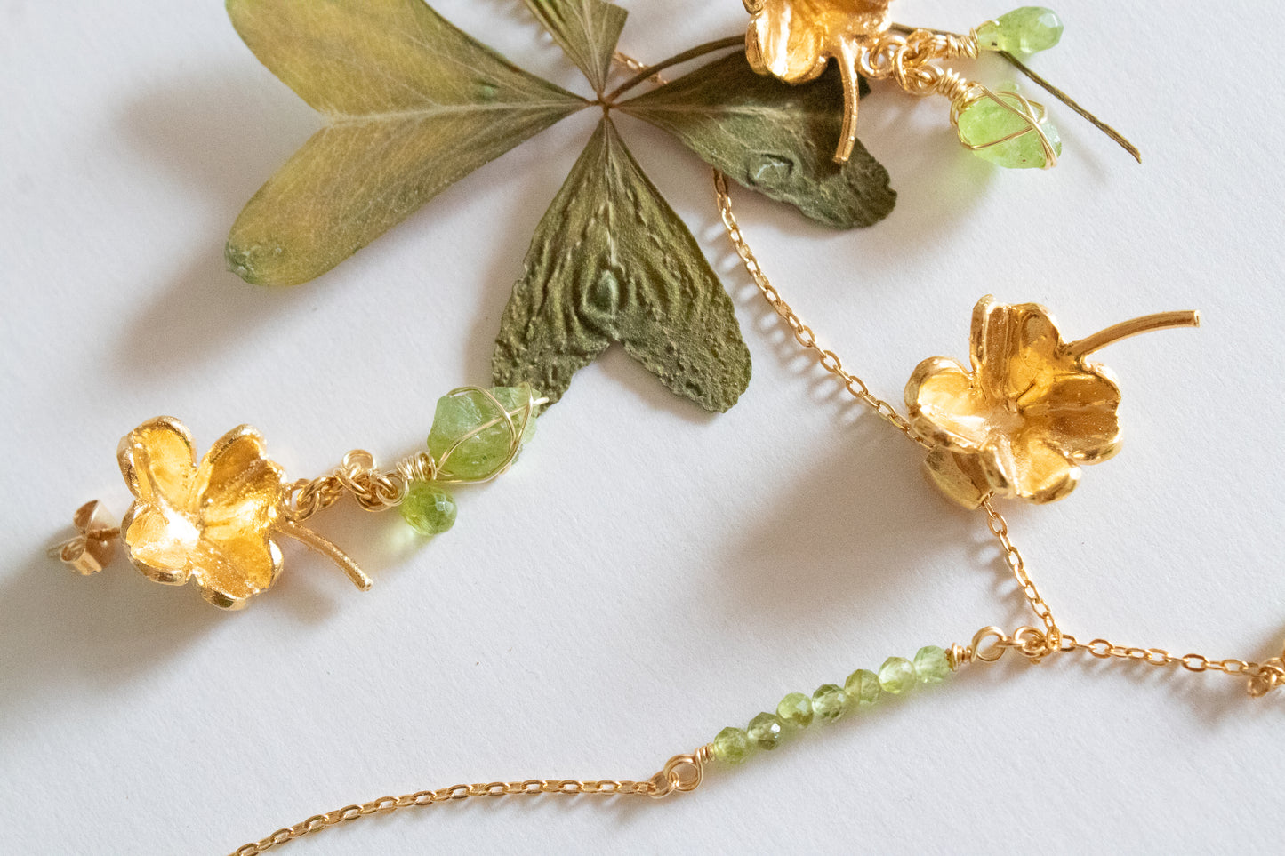 Fortuna. Necklace with peridot