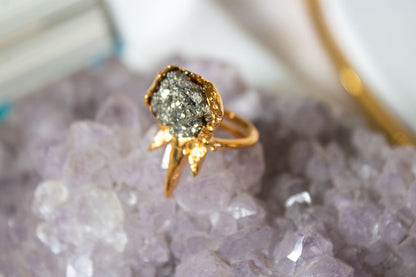 Lucerna. Anillo de sol con pirita