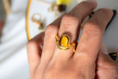 Rocío. Anillo con ojo de tigre