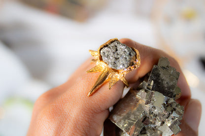 Lucerna. Anillo de sol con pirita