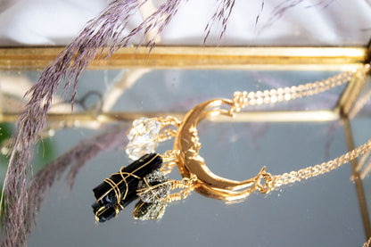 Presagio. Collar de luna con pirita, turmalina negra y herkimer