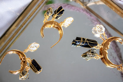 Presagio. Aretes de luna con pirita, turmalina negra y herkimer