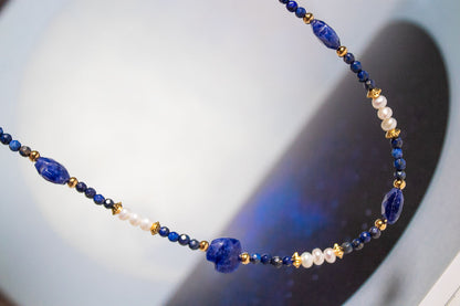 Oleaje. Collar con lapislázuli y perla