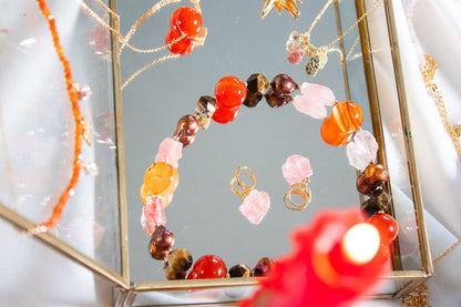 Encanto. Collar de cornalina, perla, cuarzo fresa y ojo de tigre