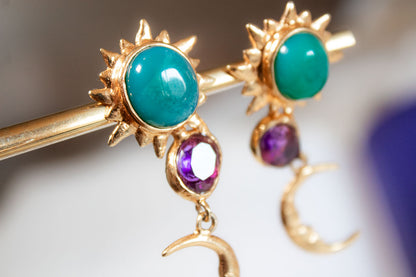 Alquimia. Aretes de sol y luna con calcedonia y amatista