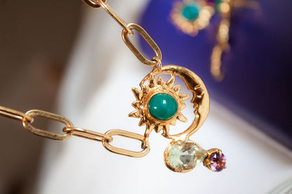 Alquimia. Collar sol y luna con calcedonia, prasiolita y amatista