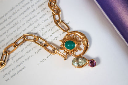 Alquimia. Collar sol y luna con calcedonia, prasiolita y amatista