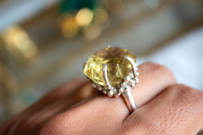 Lúmina. Anillo con cuarzo citrino
