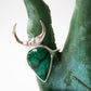 Luna. Anillo de plata con malaquita en cabujón verde