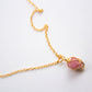 Sak. Collar minimalista con turmalina rosa (rubelita)