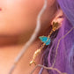 Axochitl. Aretes con turquesa, calcopirita y cuarzo blanco