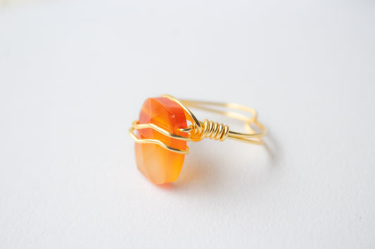 Akna. Ring with carnelian agate