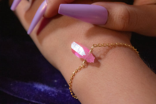 Aimi. Pulsera con cuarzo aura rosa