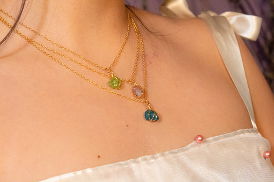 Sak. Minimalist necklace with pink tourmaline (rubellite)