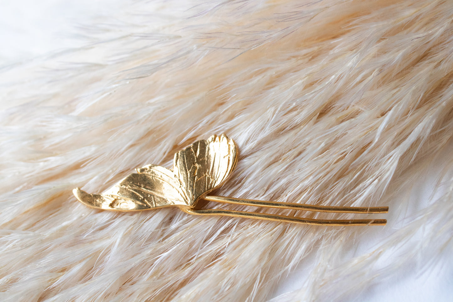 Amaité. Fairy wing pin