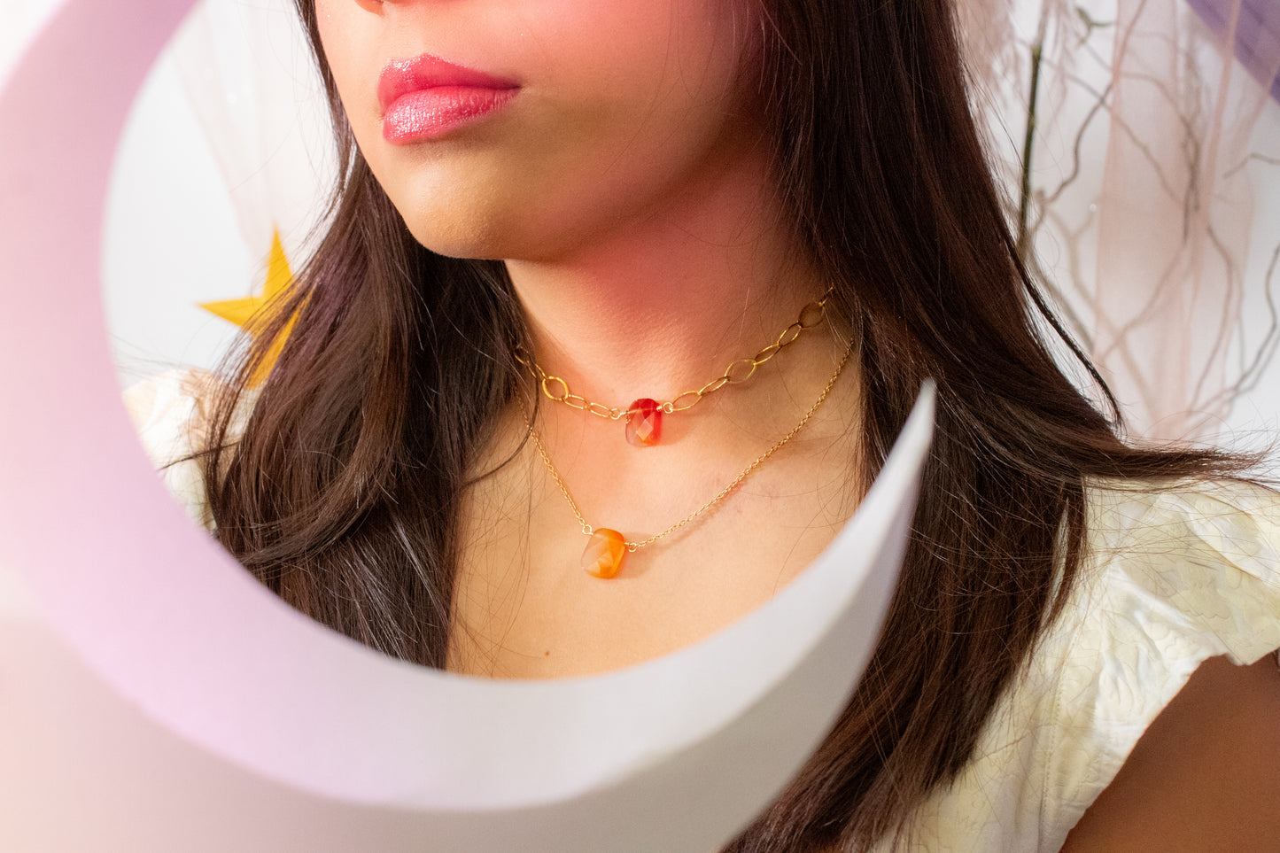 Akna. Minimalist necklace with carnelian agate