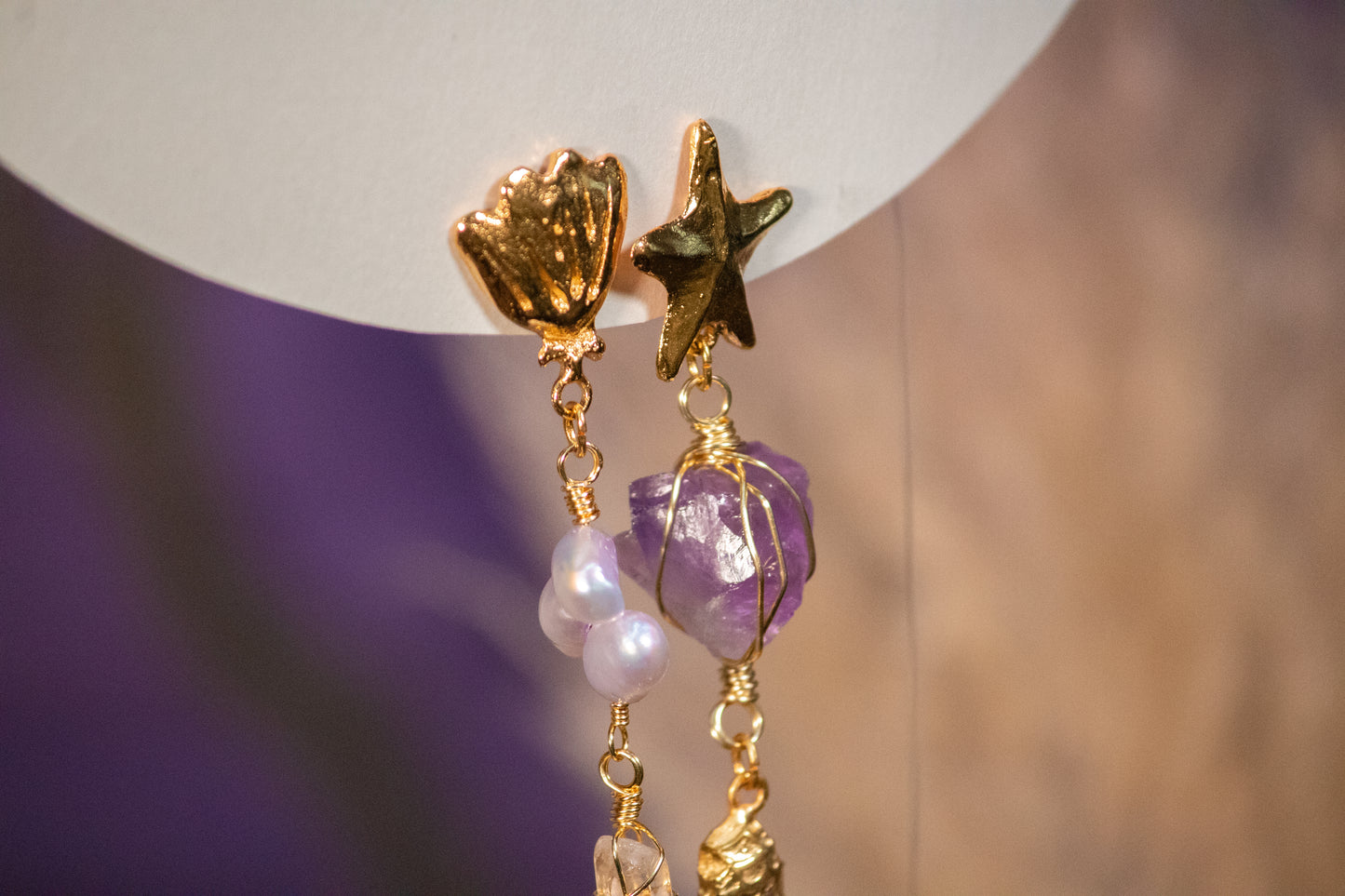 Itza. Earrings with amethyst, white quartz and pearls