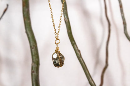 Kinich. Collar minimalista con pirita