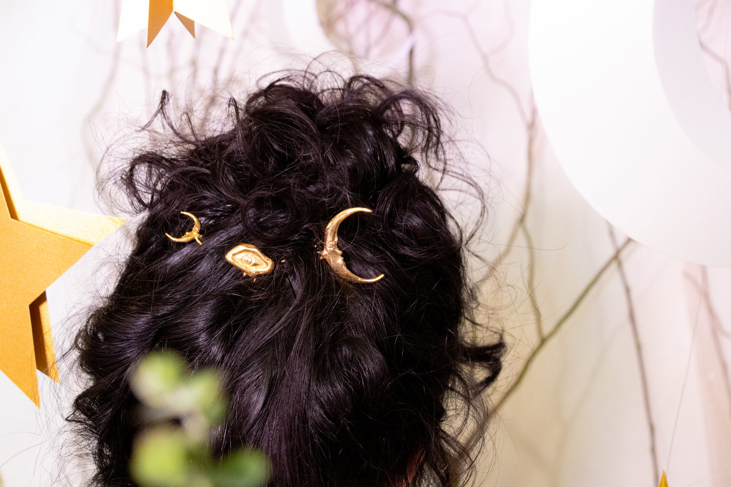 Yunuen. moon pin