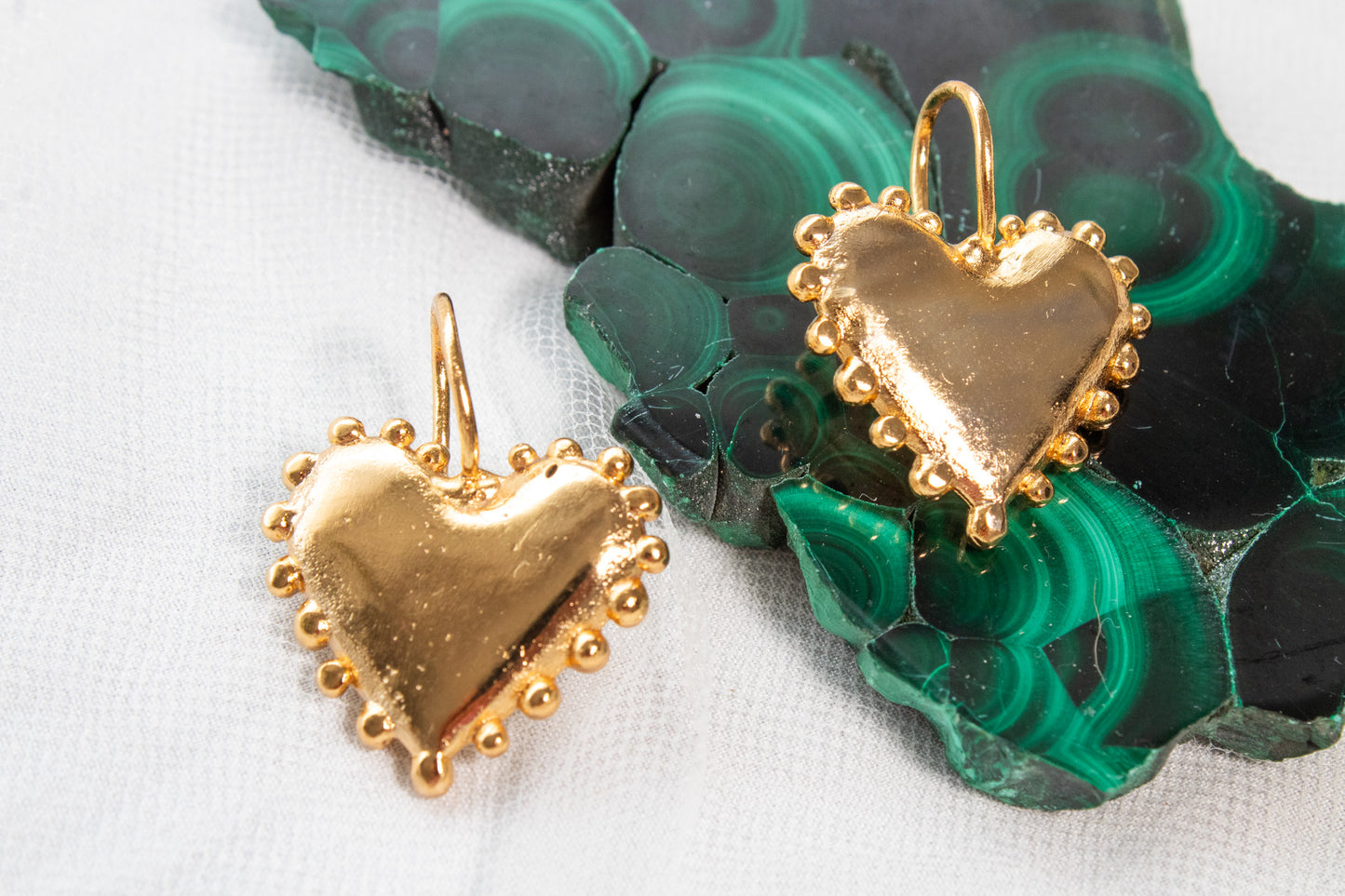 Corazón de luz. Aretes de corazón.