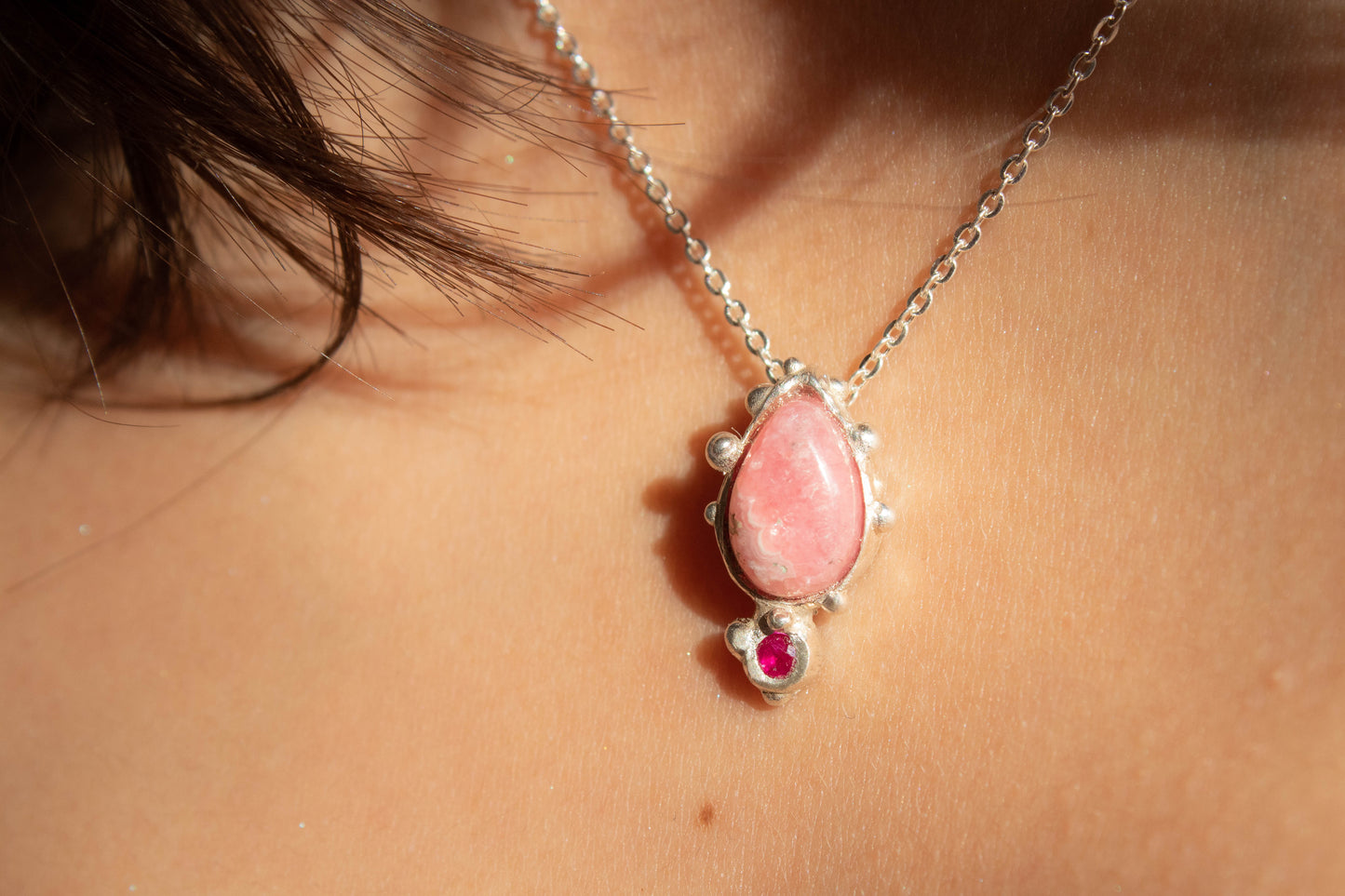 Collar corazón. Rodocrosita y rubí - Color Mineral
