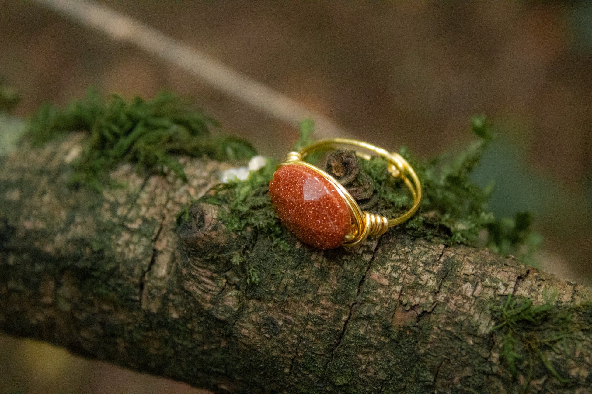 Anillo de venturina café ovalada - Color Mineral