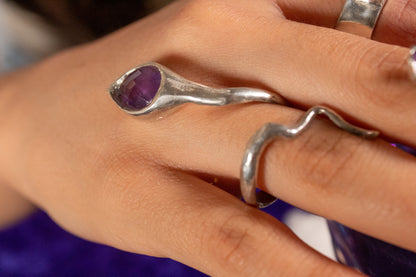 Anillo serpens. Amatista - Color Mineral
